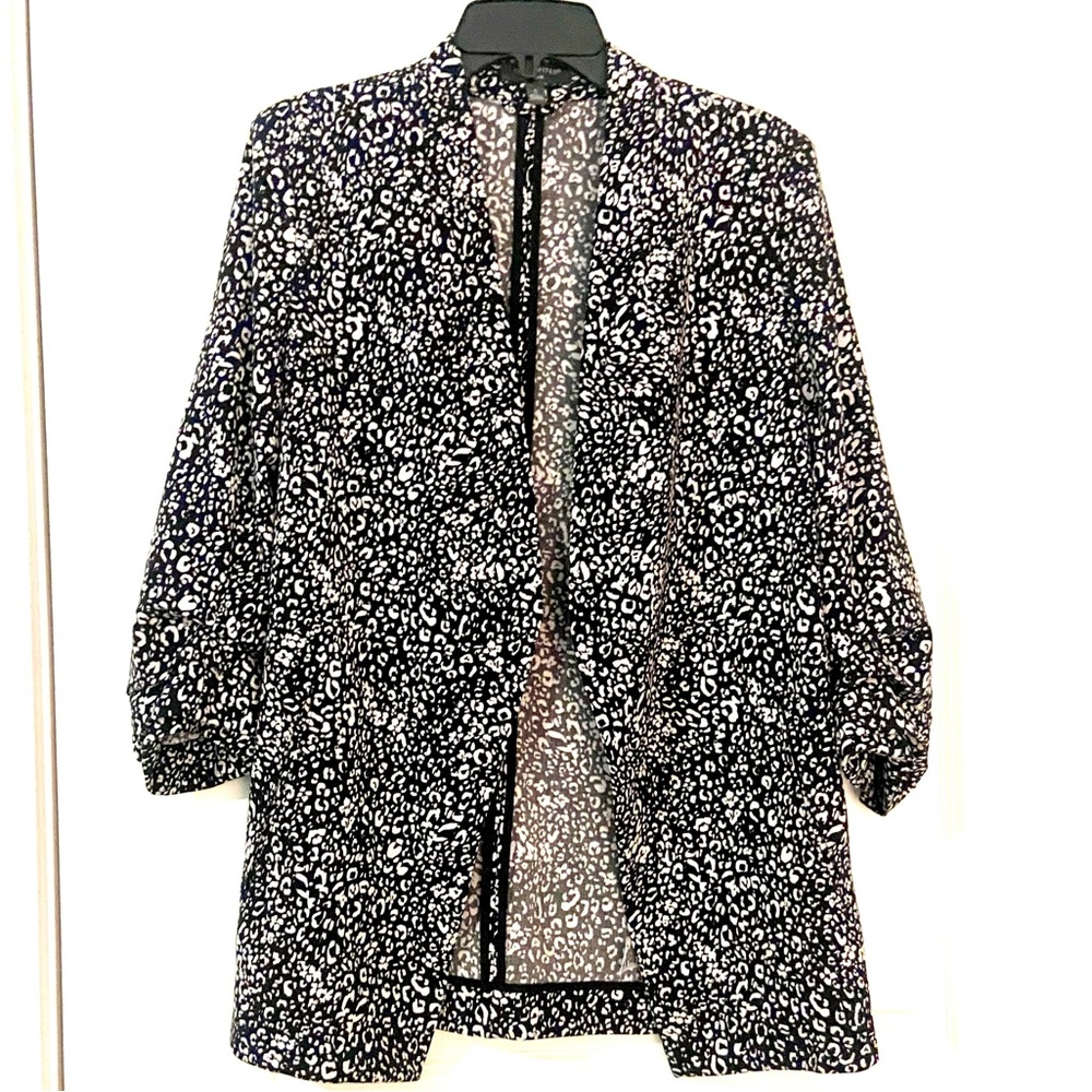 The Limited Black and White Patterned Knit Blazer Sz S